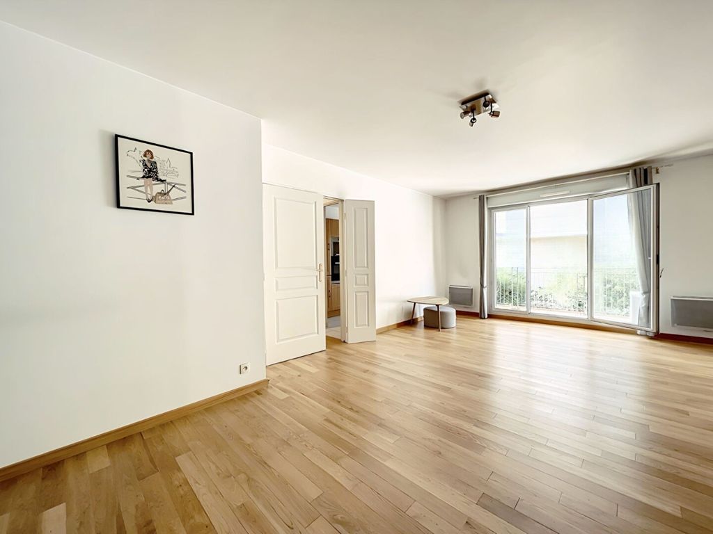 Achat appartement à vendre 3 pièces 69 m² - Suresnes