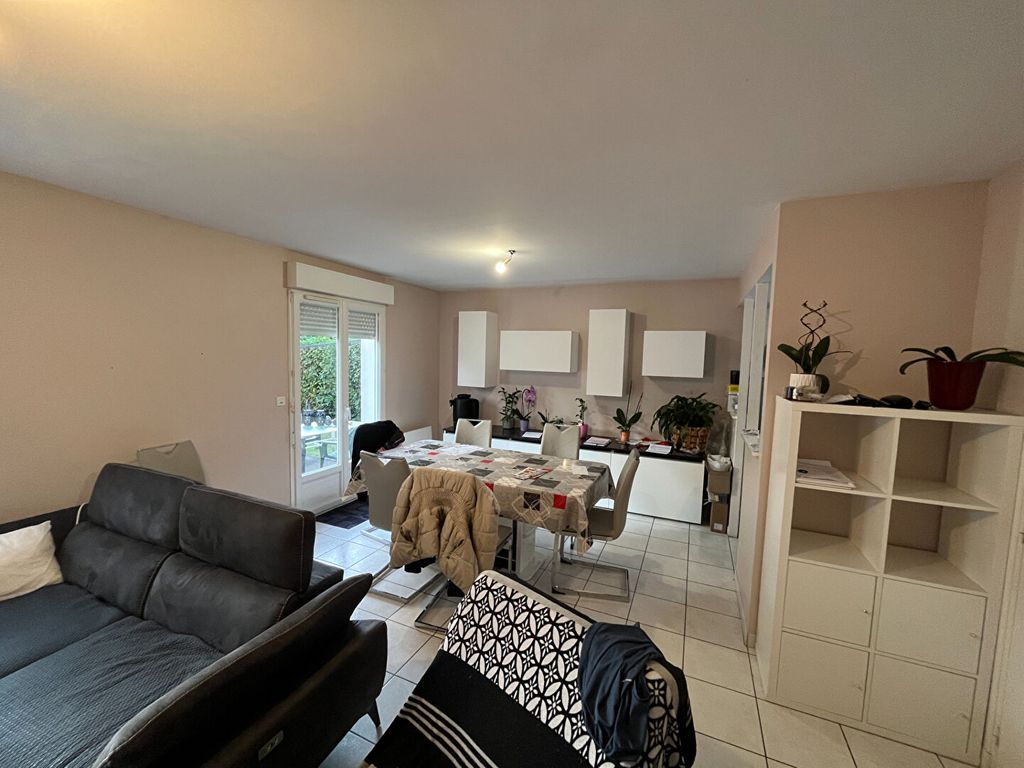 Achat maison à vendre 3 chambres 81 m² - Nazelles-Négron