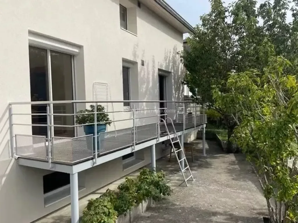 Achat maison à vendre 4 chambres 125 m² - Pontarlier