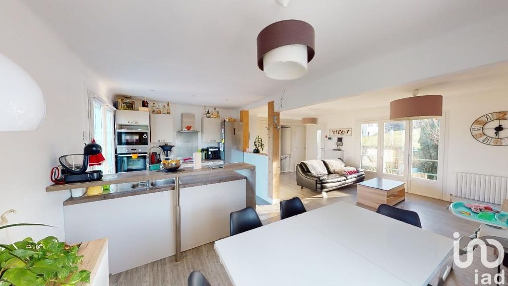 Achat maison à vendre 4 chambres 106 m² - Saint-Pée-sur-Nivelle