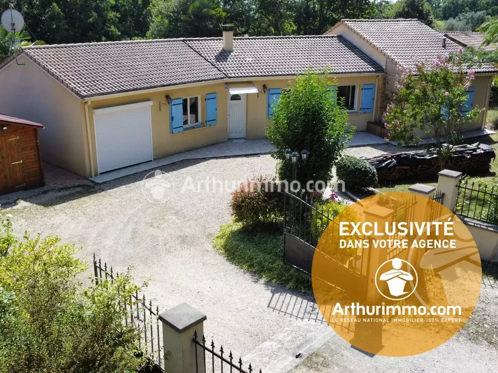 Achat maison à vendre 5 chambres 139 m² - Saint-Astier