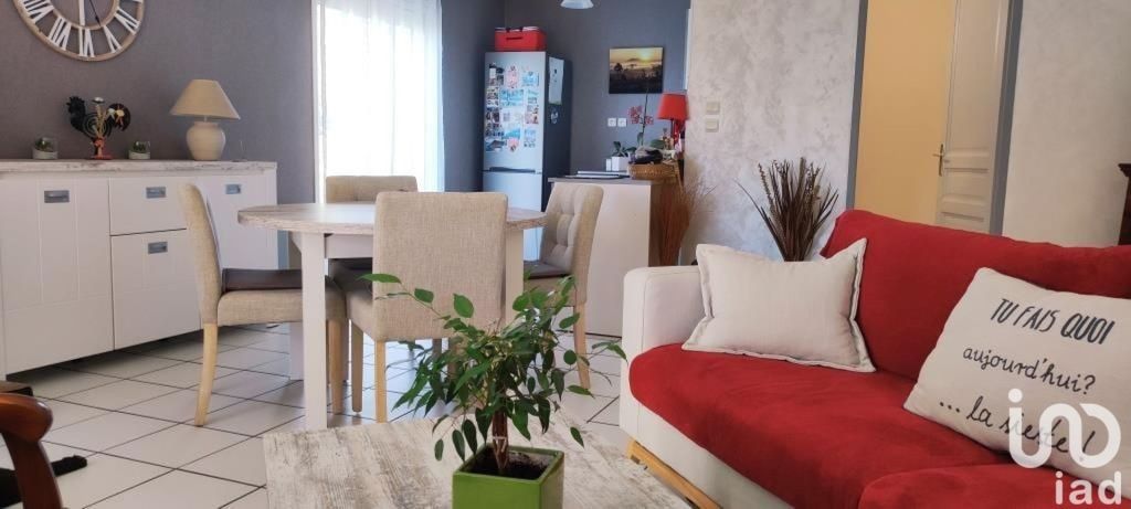 Achat maison à vendre 2 chambres 66 m² - Montesquieu