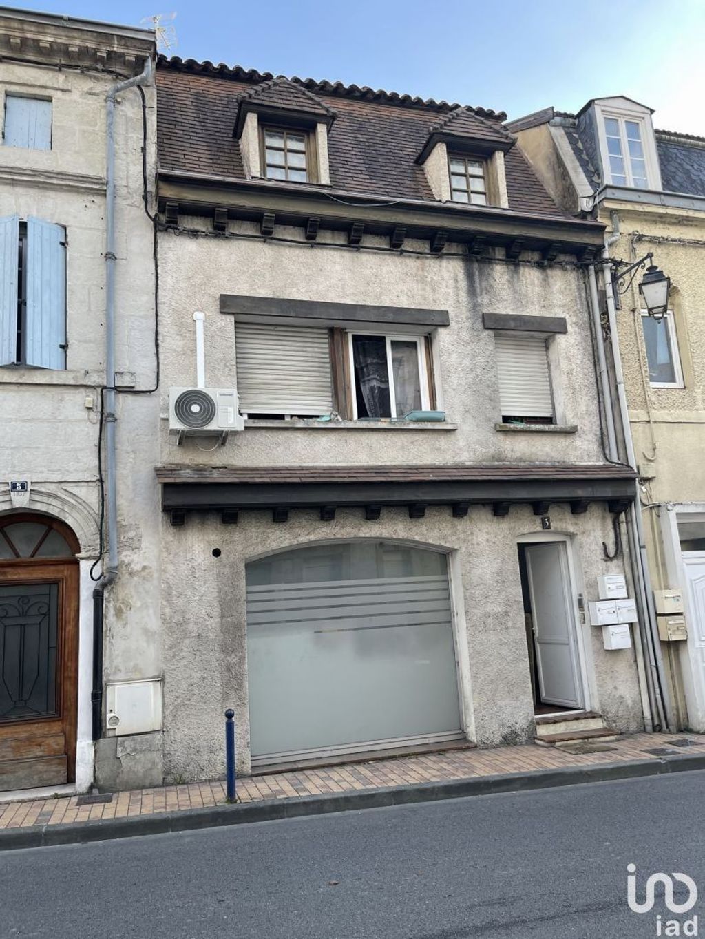 Achat appartement à vendre 6 pièces 150 m² - La Roche-Chalais