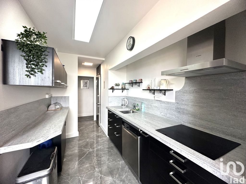 Achat appartement à vendre 4 pièces 78 m² - Corbeil-Essonnes