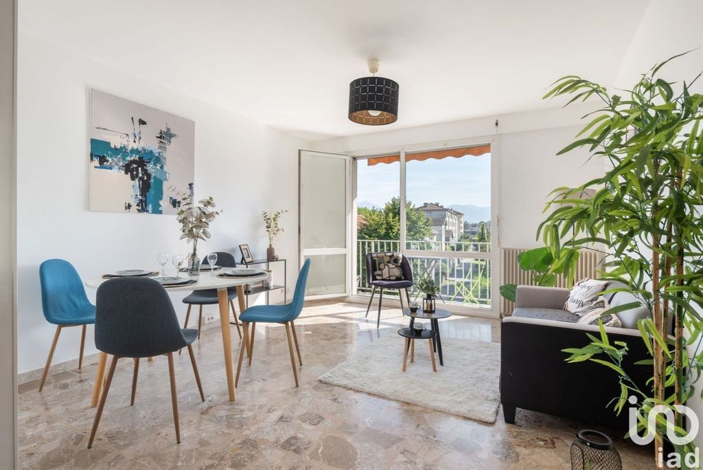 Achat appartement à vendre 5 pièces 75 m² - Fontaine