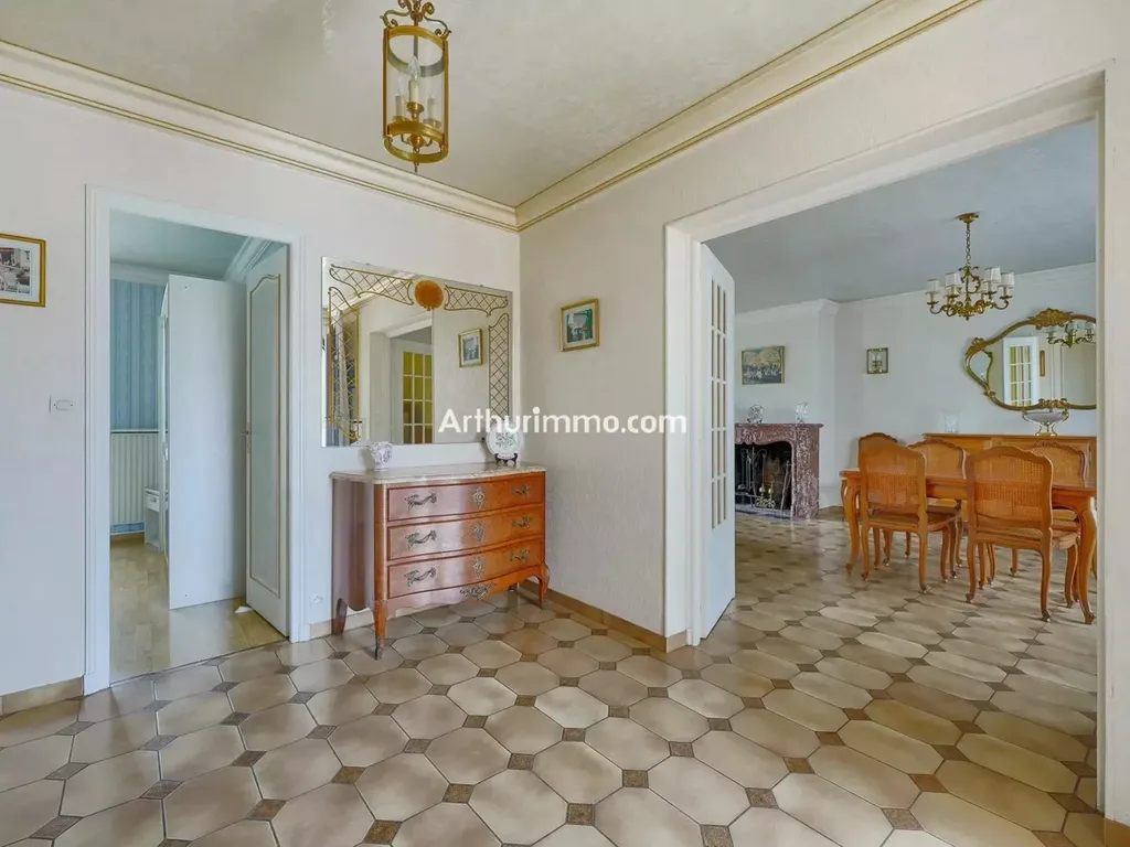 Achat maison à vendre 4 chambres 137 m² - Ormesson-sur-Marne