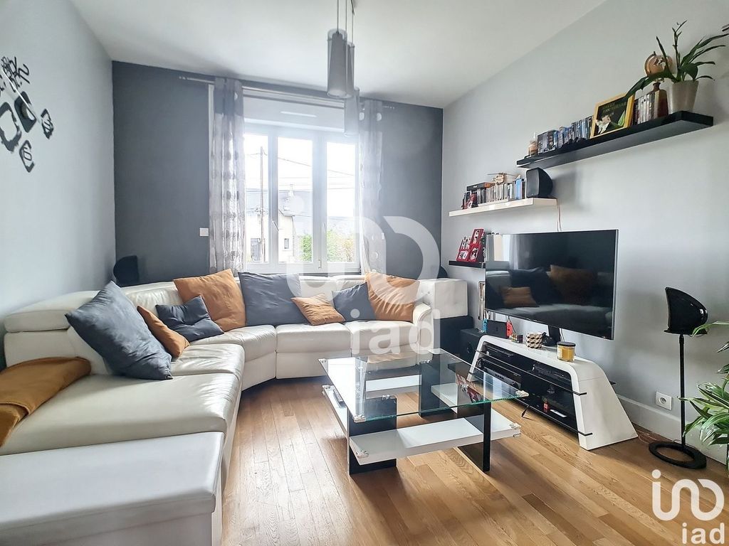 Achat maison à vendre 3 chambres 115 m² - Saint-Doulchard