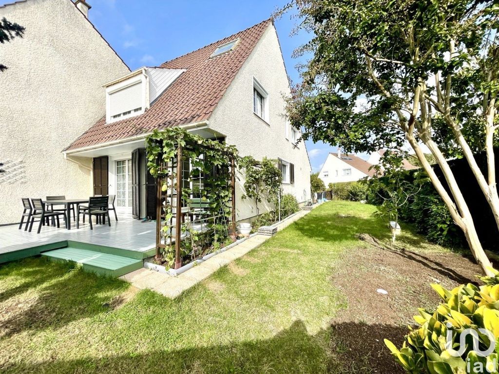 Achat maison à vendre 3 chambres 130 m² - Breuillet