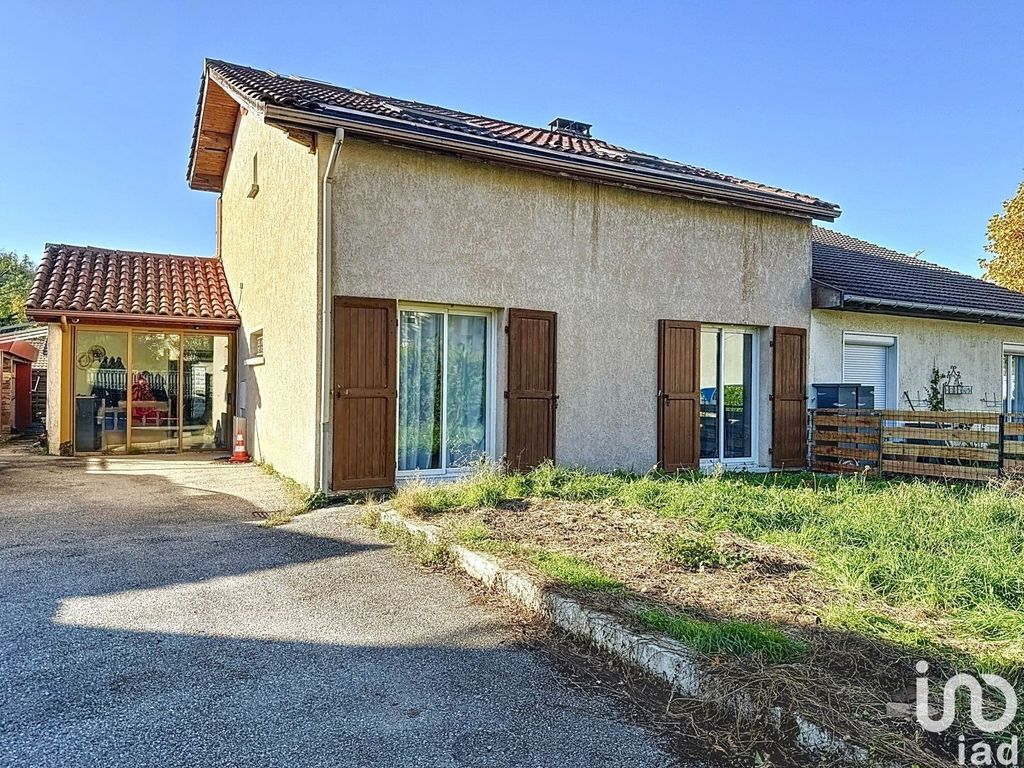 Achat maison à vendre 5 chambres 121 m² - Châtonnay