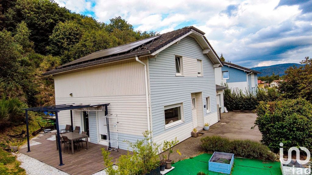 Achat maison à vendre 4 chambres 120 m² - Saint-Nabord