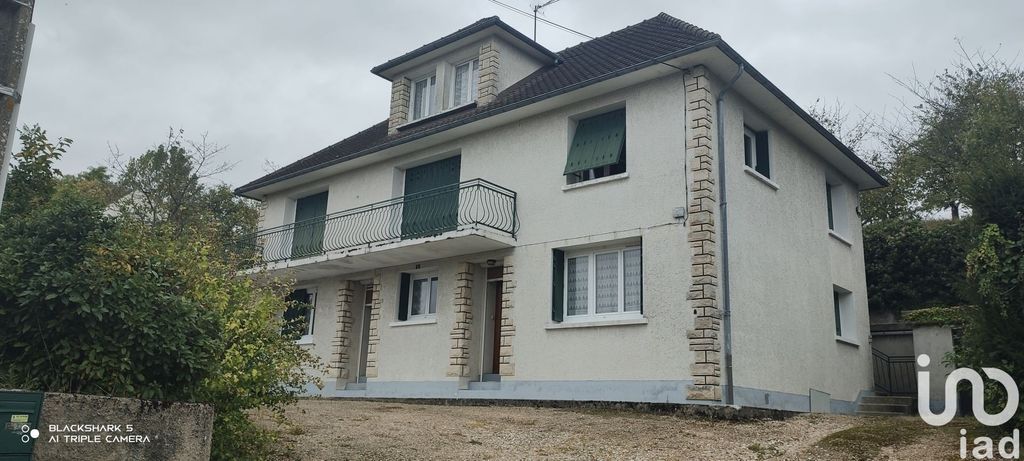 Achat maison à vendre 4 chambres 187 m² - Laroche-Saint-Cydroine