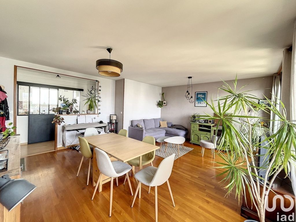 Achat appartement à vendre 4 pièces 80 m² - Saint-Jacques-de-la-Lande