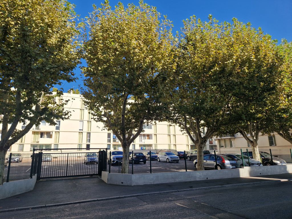 Achat appartement à vendre 4 pièces 65 m² - Marignane