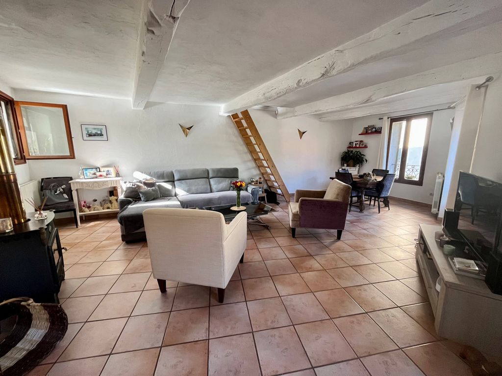 Achat appartement à vendre 4 pièces 106 m² - Sospel