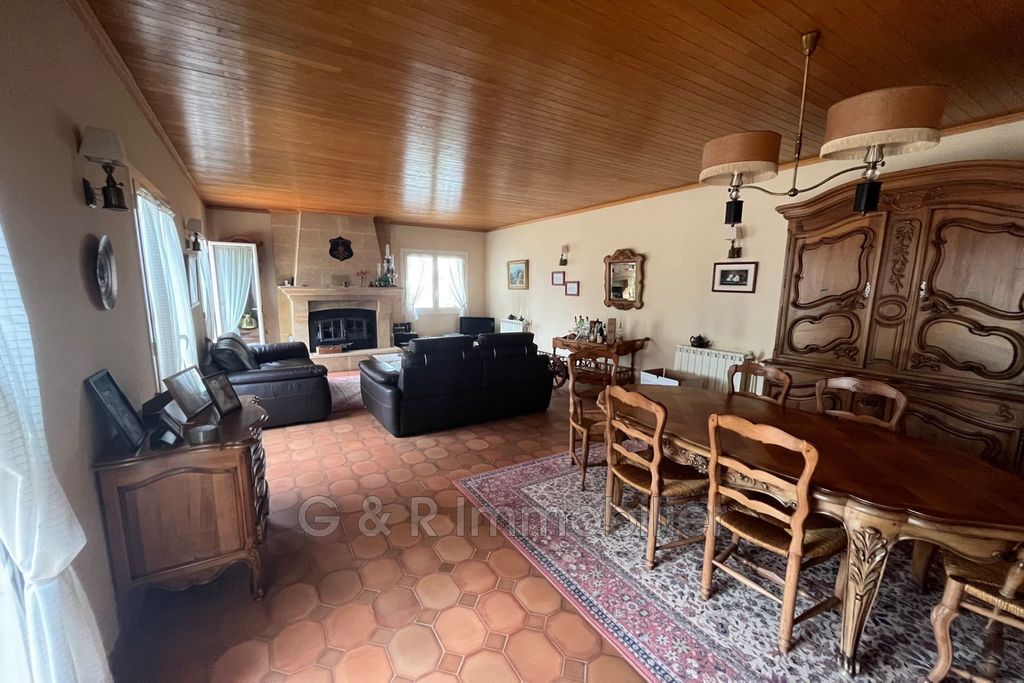 Achat maison à vendre 4 chambres 200 m² - Gardanne