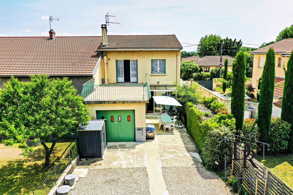 Achat maison à vendre 3 chambres 105 m² - Bourg-Saint-Christophe