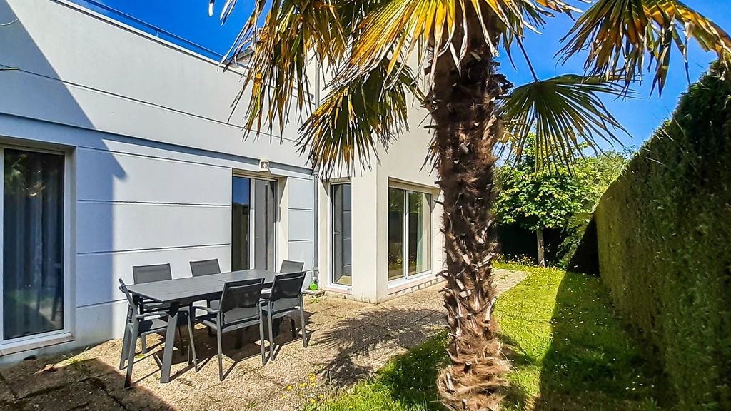 Achat maison à vendre 4 chambres 110 m² - Royan