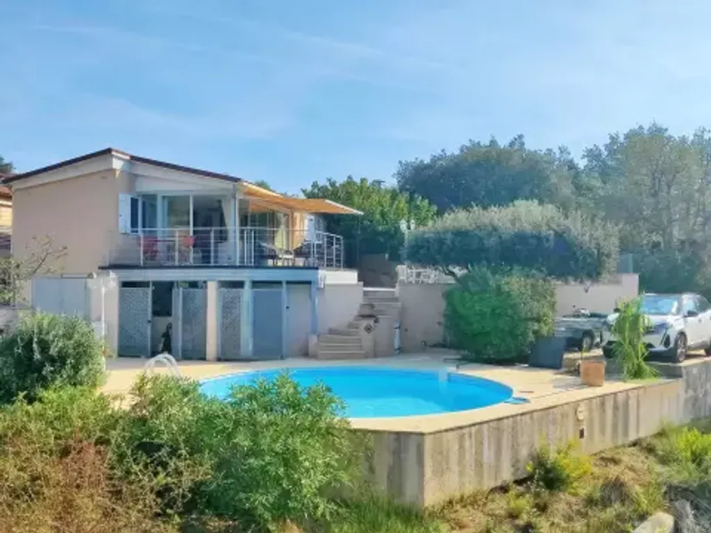 Achat maison à vendre 1 chambre 55 m² - Roquebrune-sur-Argens