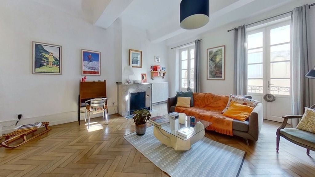 Achat maison à vendre 4 chambres 275 m² - Cluny