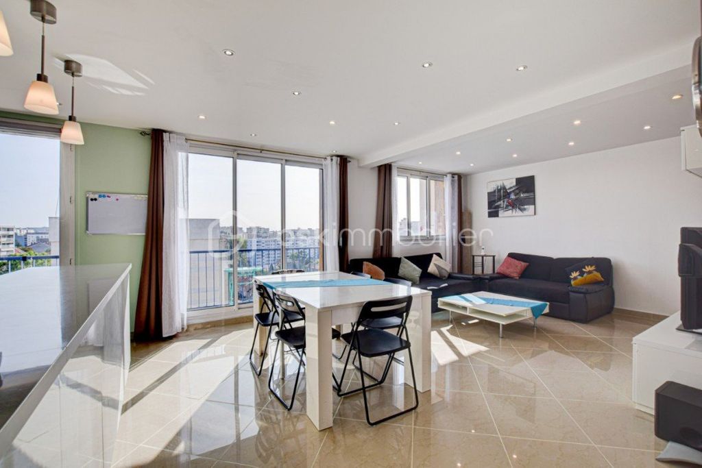 Achat appartement à vendre 4 pièces 80 m² - Villeurbanne