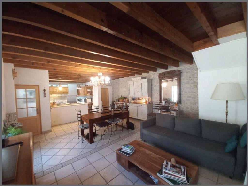 Achat maison à vendre 4 chambres 156 m² - Saint-Hilaire