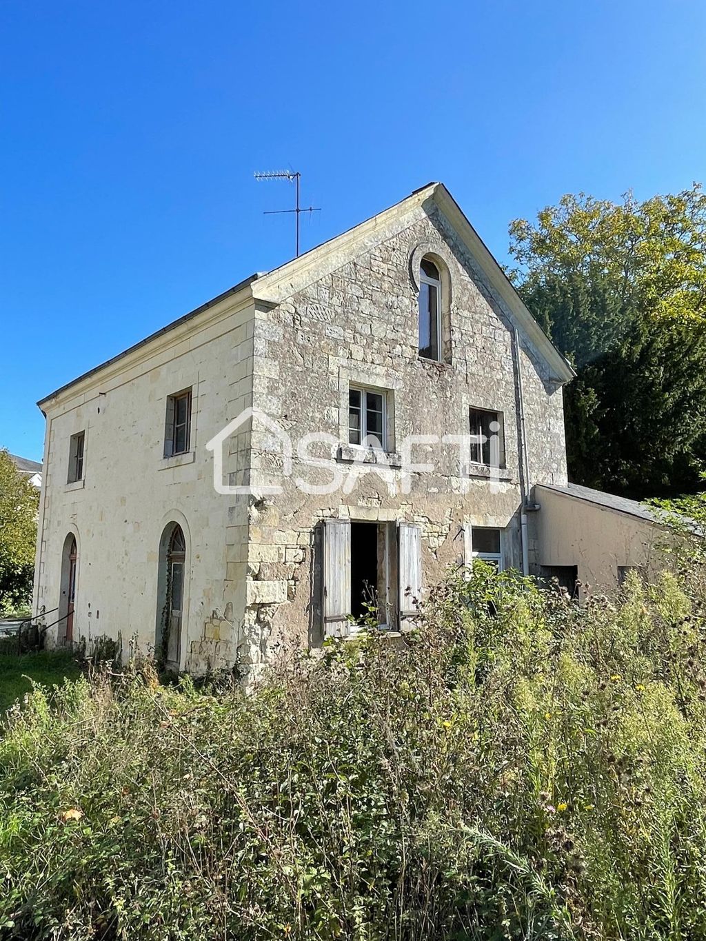 Achat maison à vendre 3 chambres 200 m² - Gennes-Val-de-Loire