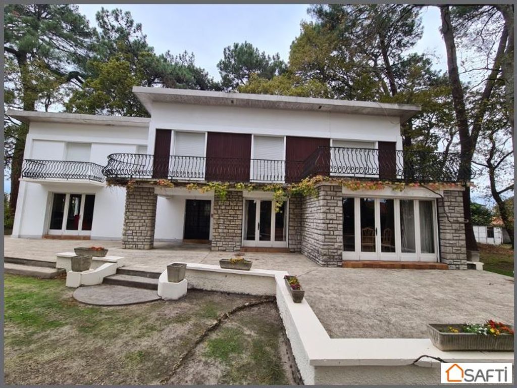 Achat maison à vendre 4 chambres 220 m² - Mont-de-Marsan
