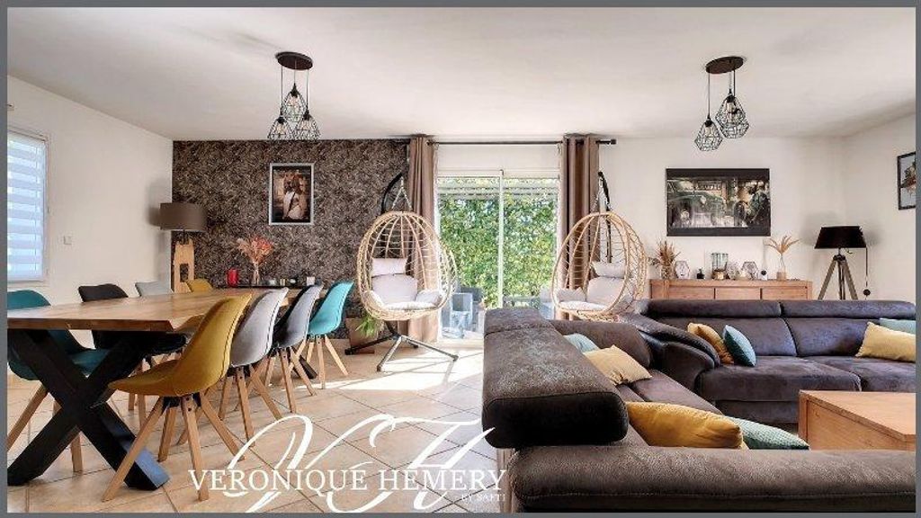 Achat maison à vendre 4 chambres 215 m² - Château-Gontier