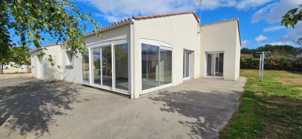 Achat maison à vendre 3 chambres 96 m² - Avrillé