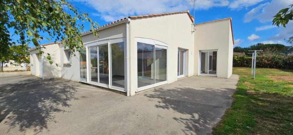 Achat maison à vendre 3 chambres 96 m² - Longeville-sur-Mer