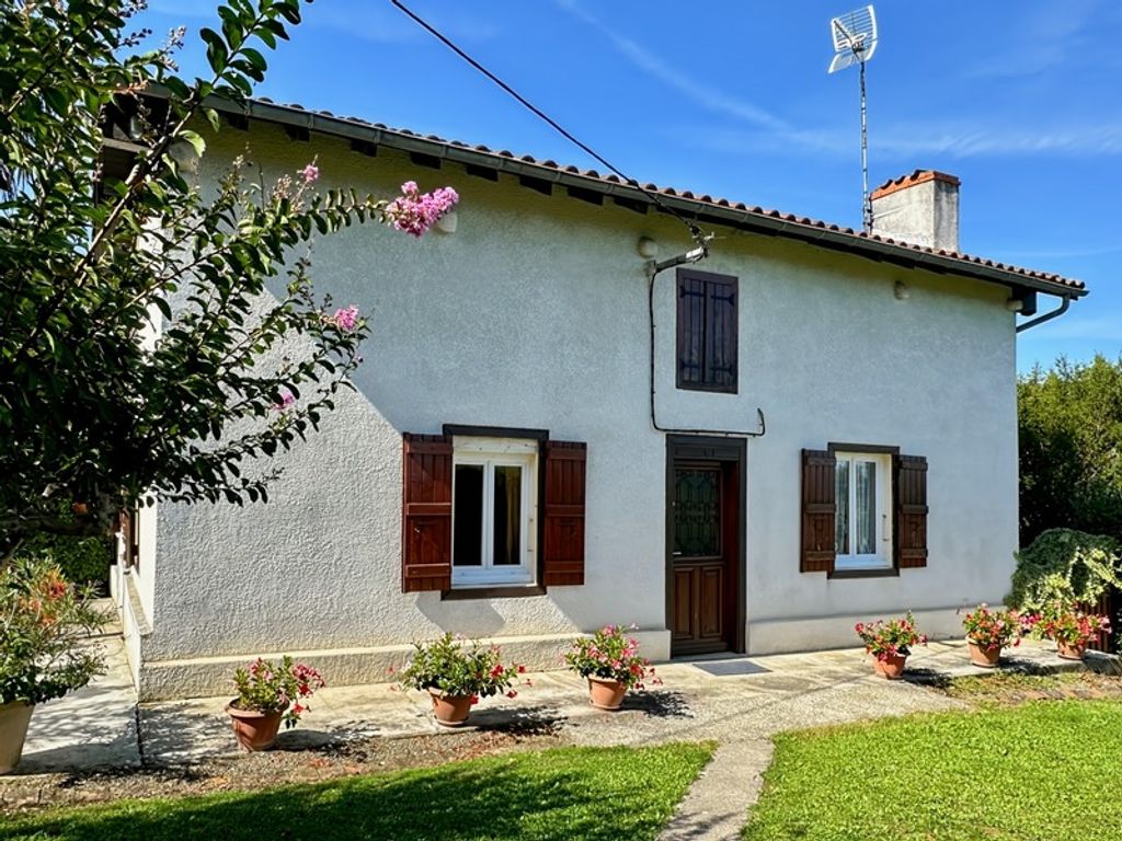 Achat maison à vendre 2 chambres 93 m² - Lupiac