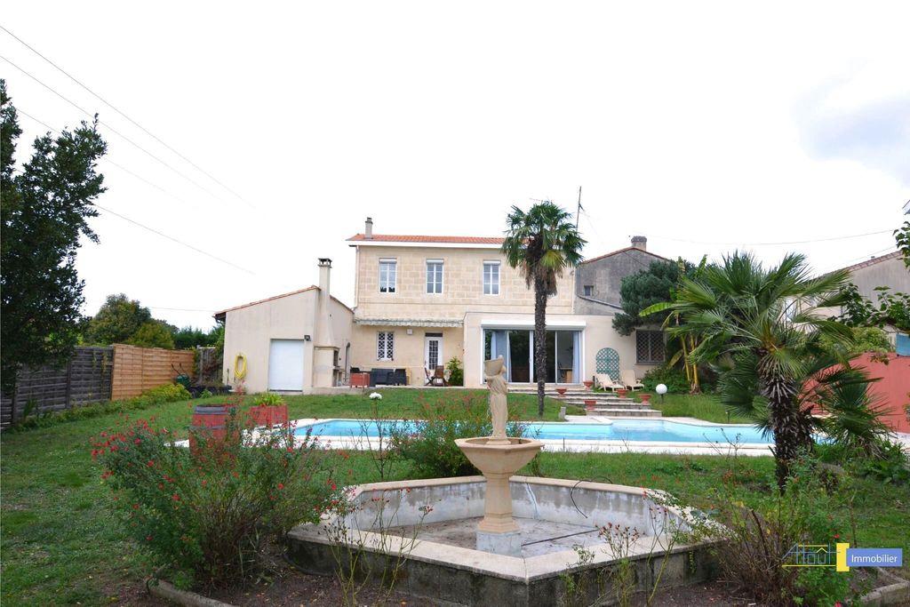 Achat maison à vendre 4 chambres 180 m² - Fargues-Saint-Hilaire