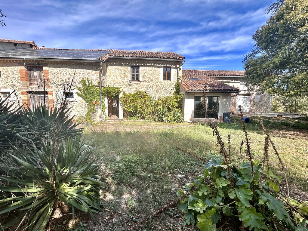 Achat maison à vendre 8 chambres 280 m² - Auriac-sur-Vendinelle