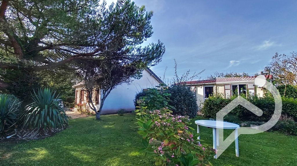 Achat maison à vendre 3 chambres 76 m² - Sainte-Marguerite-sur-Mer