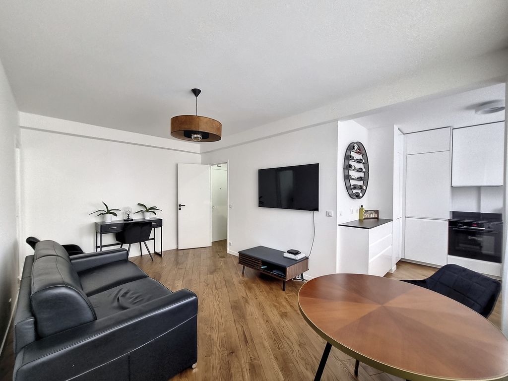 Achat appartement à vendre 3 pièces 54 m² - Paris 15ème arrondissement