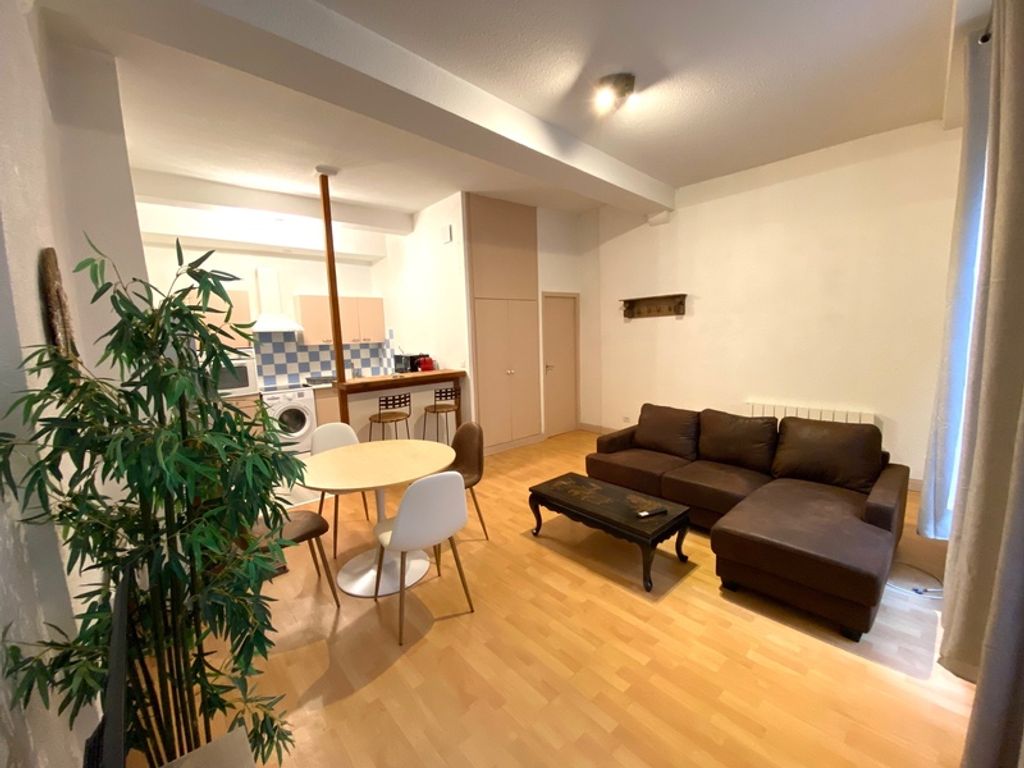 Achat appartement à vendre 3 pièces 74 m² - Bordeaux