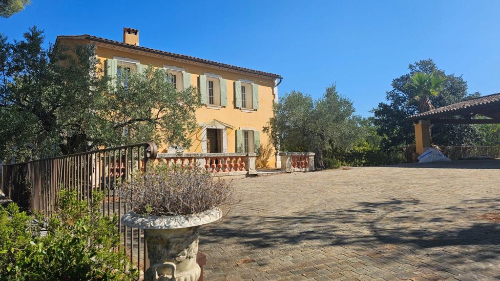 Achat maison à vendre 6 chambres 300 m² - Trans-en-Provence