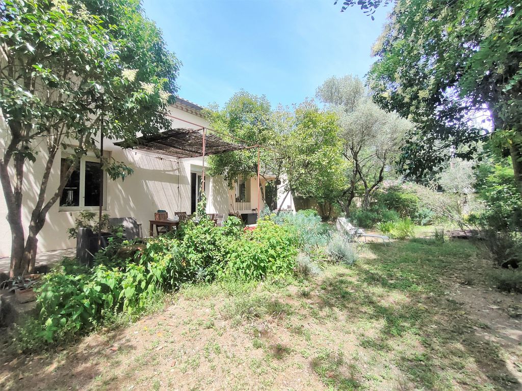 Achat maison à vendre 4 chambres 174 m² - Nîmes