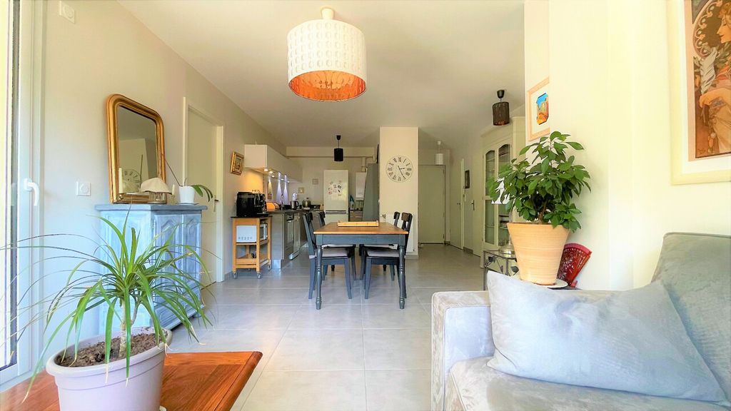 Achat appartement à vendre 3 pièces 67 m² - Claix