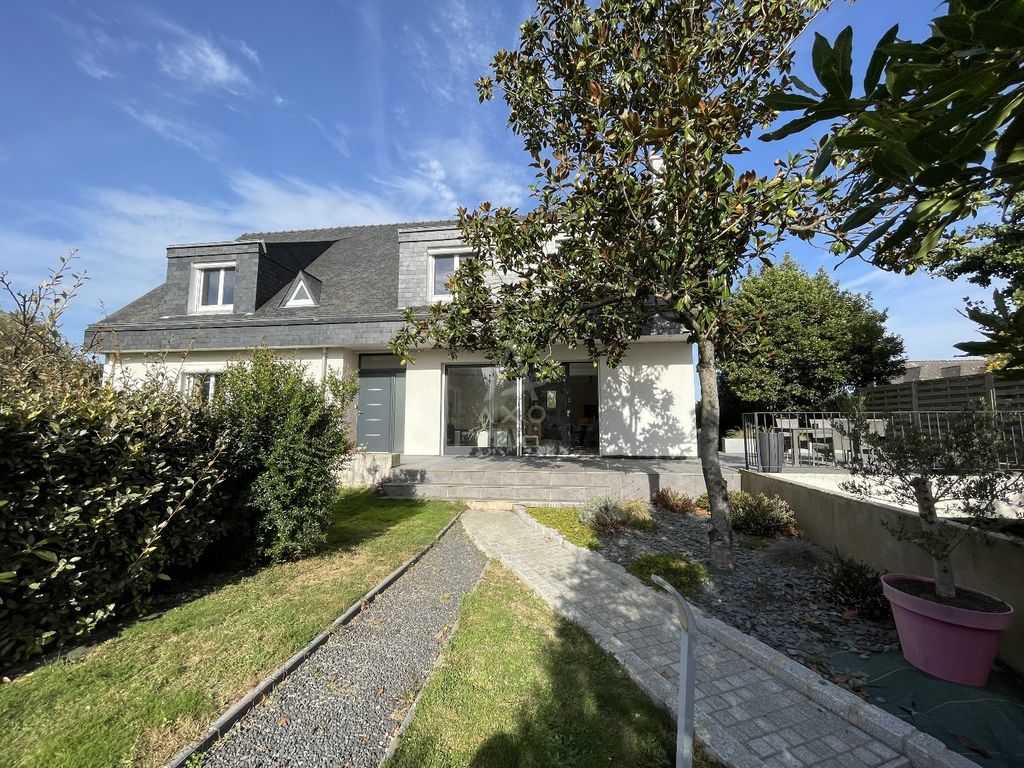 Achat maison à vendre 6 chambres 215 m² - Montgermont