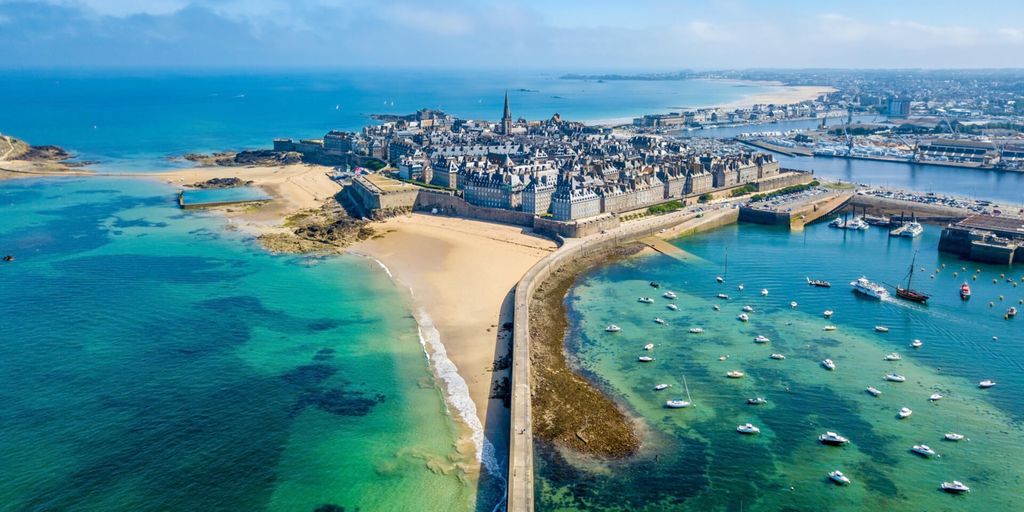 Achat appartement à vendre 3 pièces 72 m² - Saint-Malo