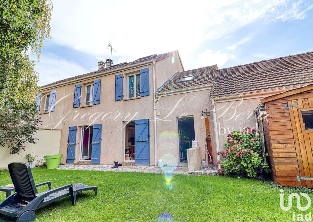 Achat maison à vendre 4 chambres 92 m² - Fontenay-en-Parisis