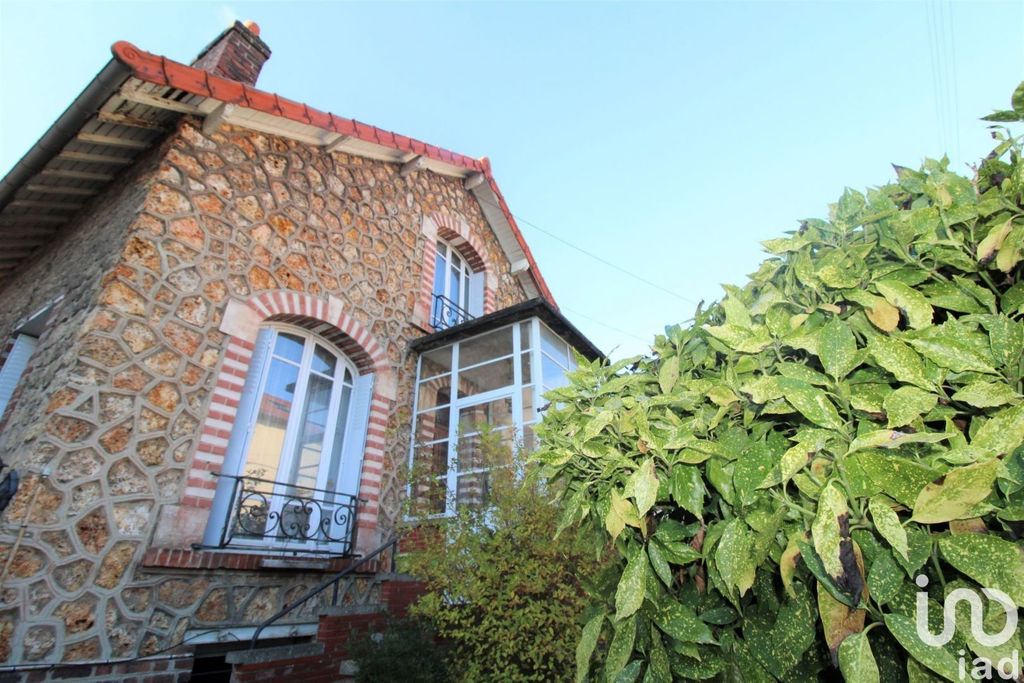 Achat maison à vendre 3 chambres 109 m² - Mantes-la-Jolie