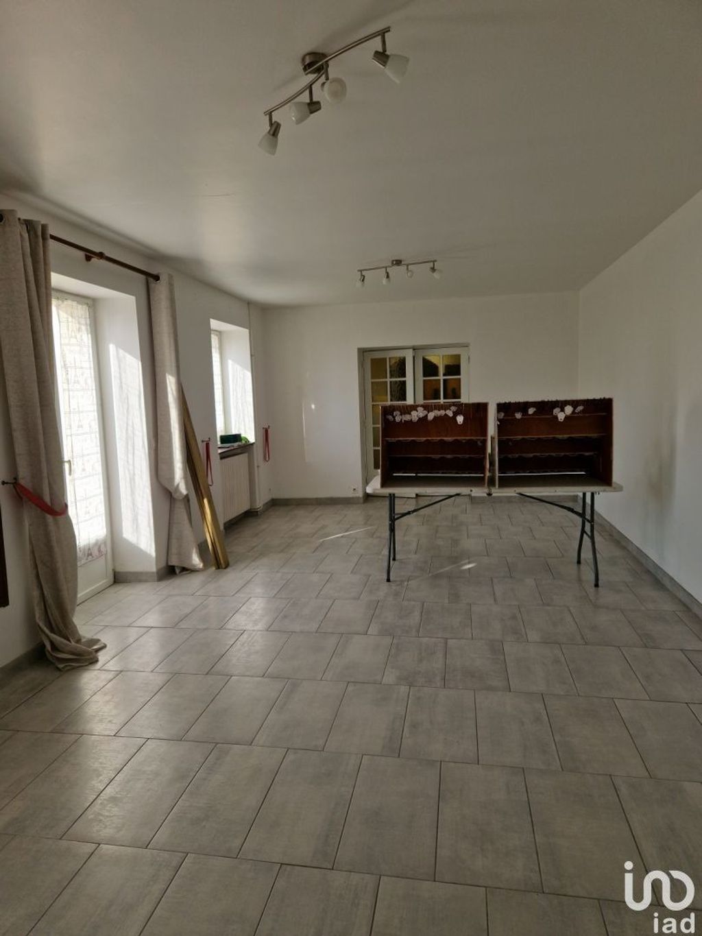 Achat maison à vendre 3 chambres 138 m² - Jaulges