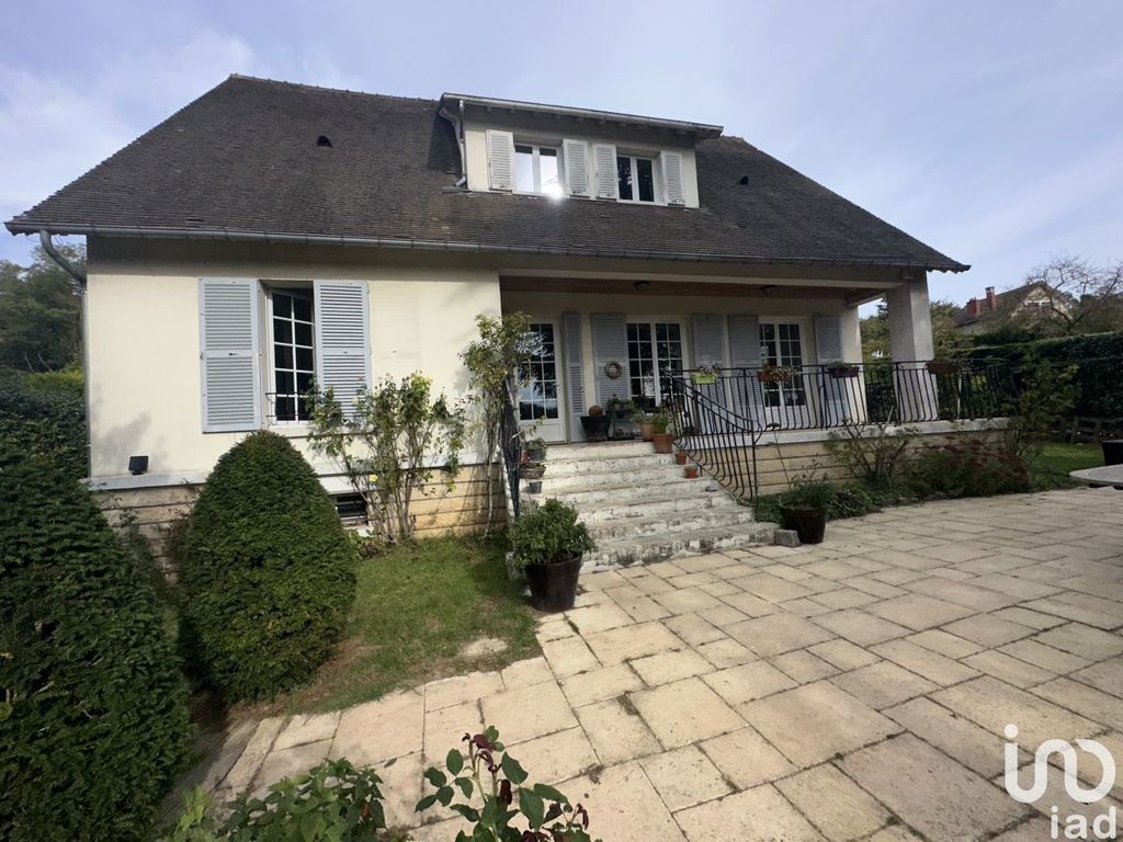 Achat maison à vendre 4 chambres 156 m² - Nesles-la-Vallée