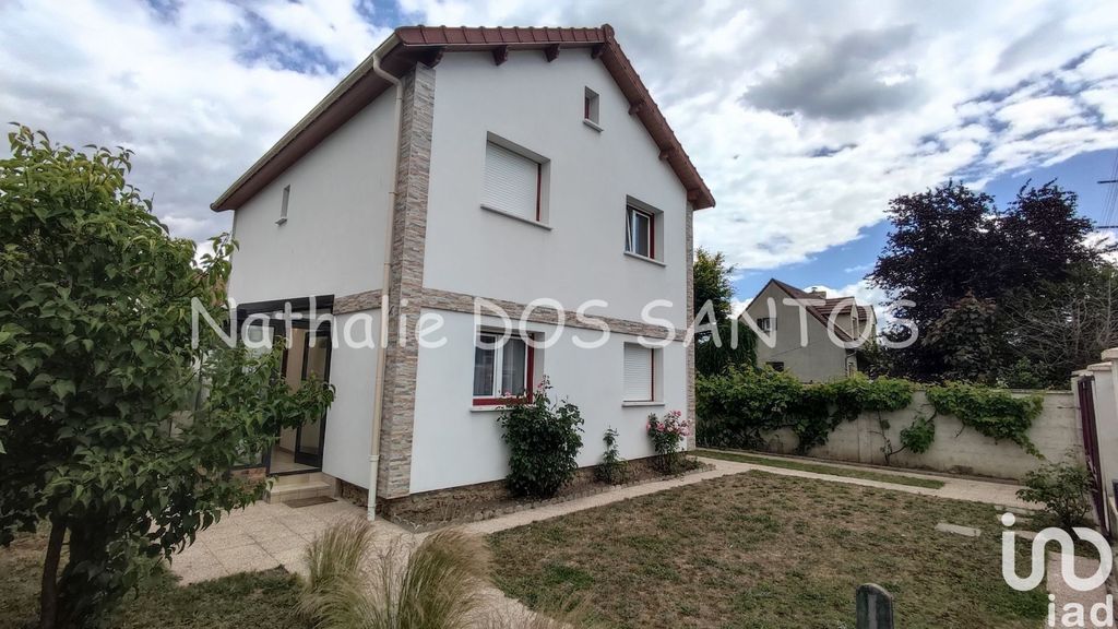 Achat maison à vendre 5 chambres 137 m² - Sainte-Geneviève-des-Bois