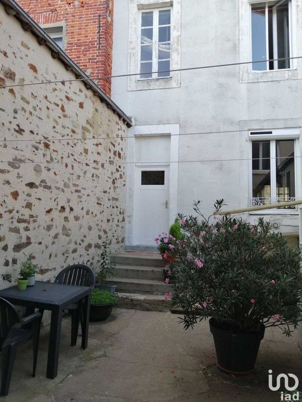 Achat maison à vendre 3 chambres 160 m² - Sillé-le-Guillaume