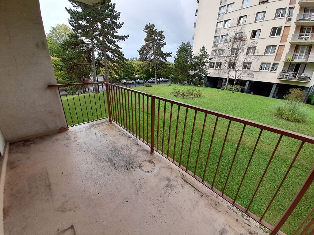 Achat appartement à vendre 3 pièces 70 m² - Rueil-Malmaison