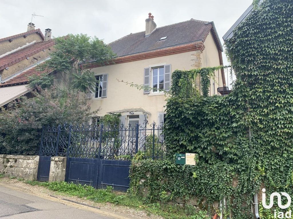 Achat maison à vendre 4 chambres 260 m² - Passenans