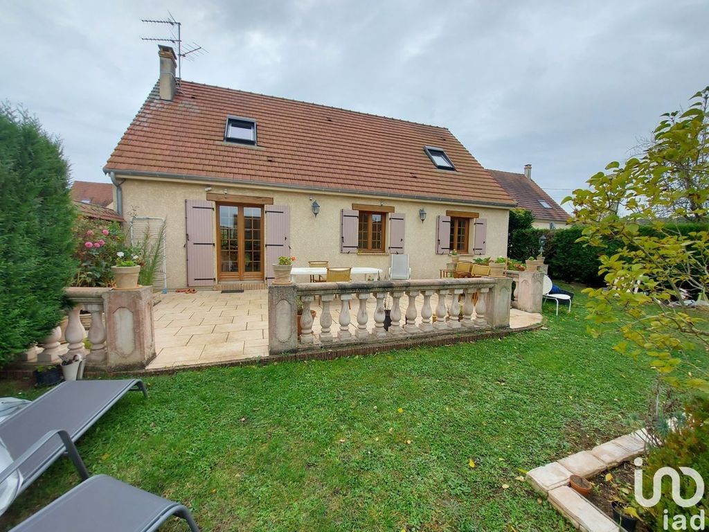 Achat maison à vendre 4 chambres 135 m² - Limetz-Villez